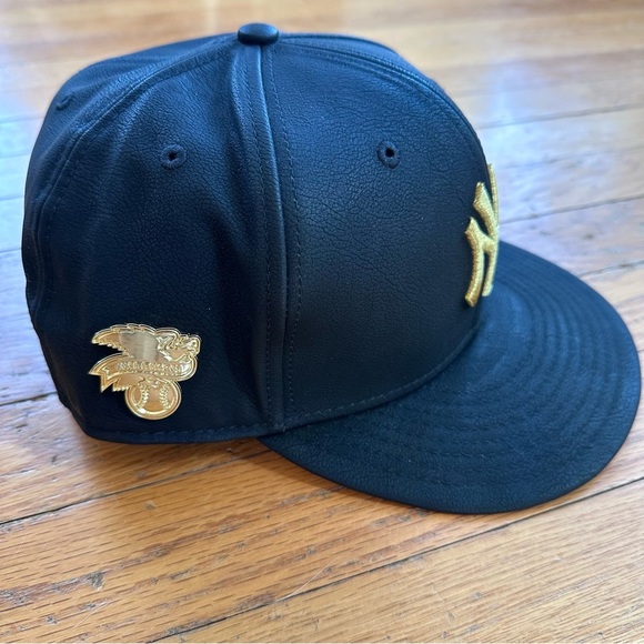 NY Yankees New Era 59 Fifty Faux Leather Black Gold American League Fitted Hat 8 - Picture 5 of 13